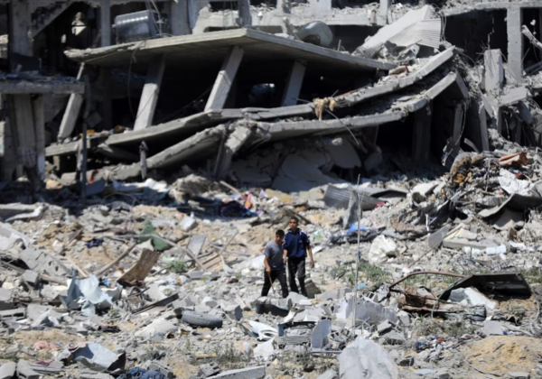 Bande de Gaza: dans les ruines de Khan Younès