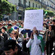 " L'ancien système est en train de mourir irréversiblement, mais le nouveau ne peut pas encore naître »
